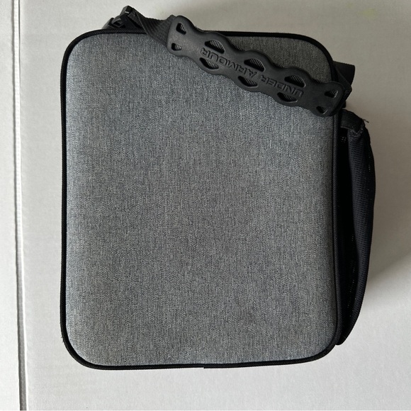 Under Armour Scrimmage 3 Insulated Lunch Box - Grey Heather - Crush Resistant - Picture 2 of 6